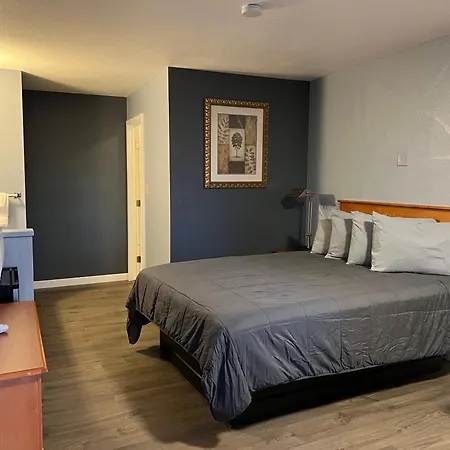 Budget Inn-3